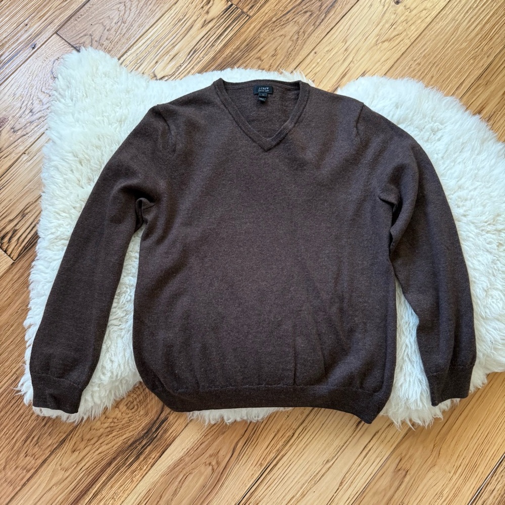 Brown V-Neck Sweater Medium Fitted Merino Wool
